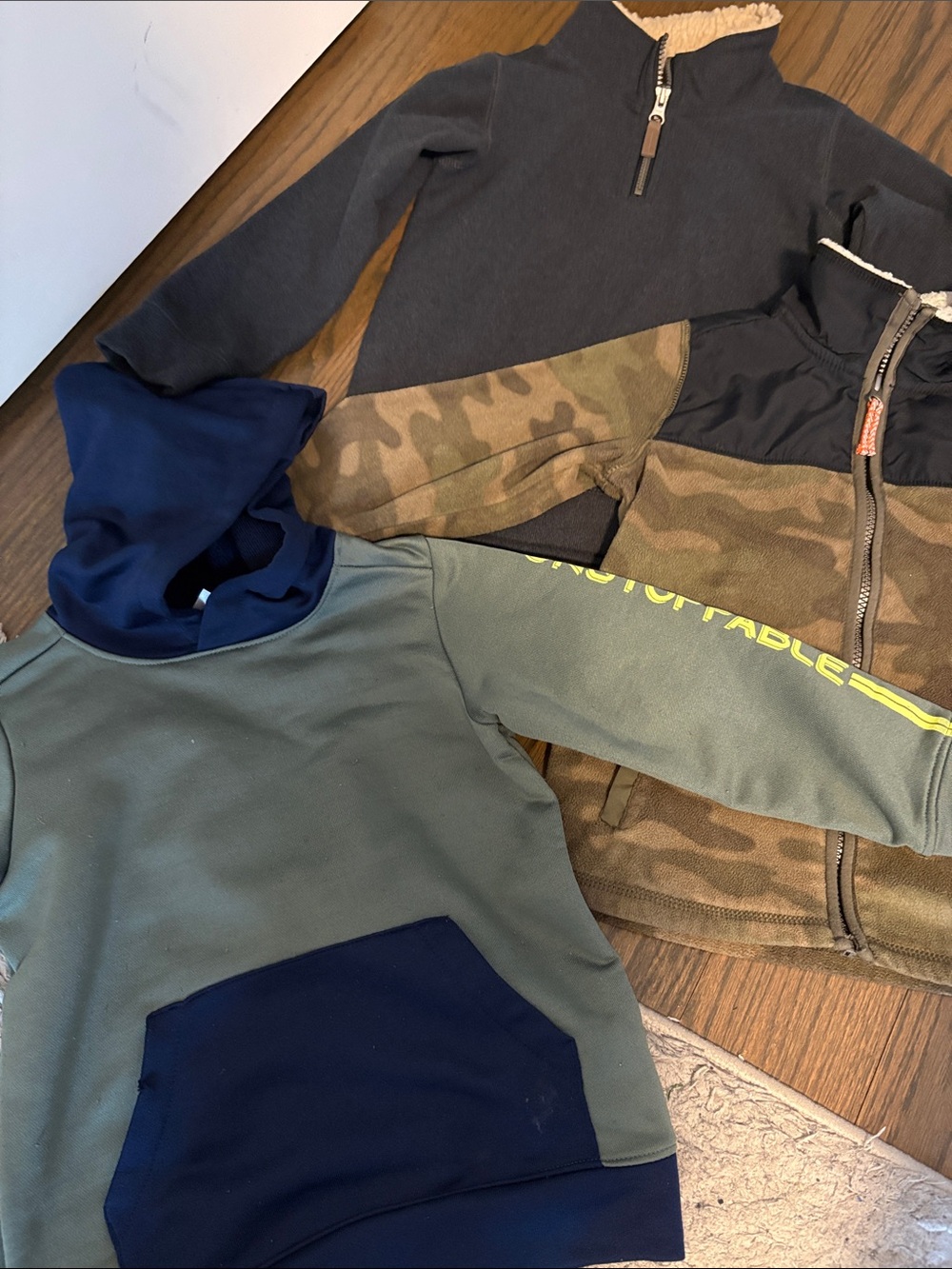 3 sweaters - Boys Green & Navy Pullover Hoodie and Camo Jacket Set